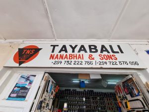 Tee Plumbers & Hardware